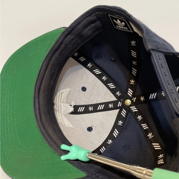 ADIDAS Puff Print Embroidered SnapBack Hat - Picture 12 of 14